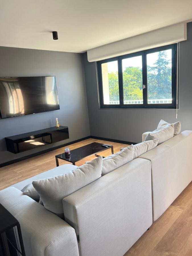 Appartement Haut Standing Proche Du Centre Ville, Vue Sur La Cathedrale Saint Louis Blois Luaran gambar