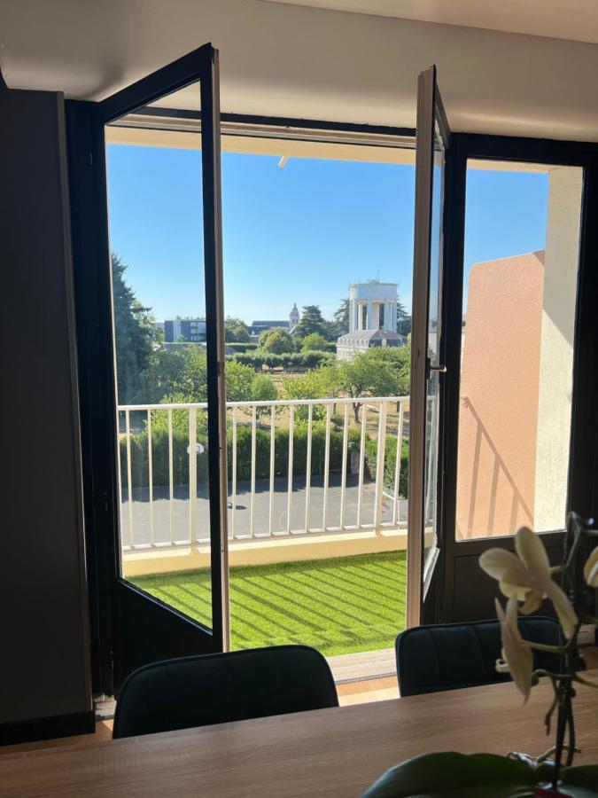 Appartement Haut Standing Proche Du Centre Ville, Vue Sur La Cathedrale Saint Louis Blois Luaran gambar