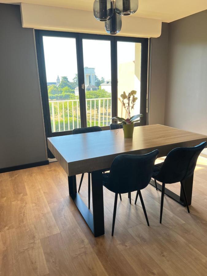Appartement Haut Standing Proche Du Centre Ville, Vue Sur La Cathedrale Saint Louis Blois Luaran gambar